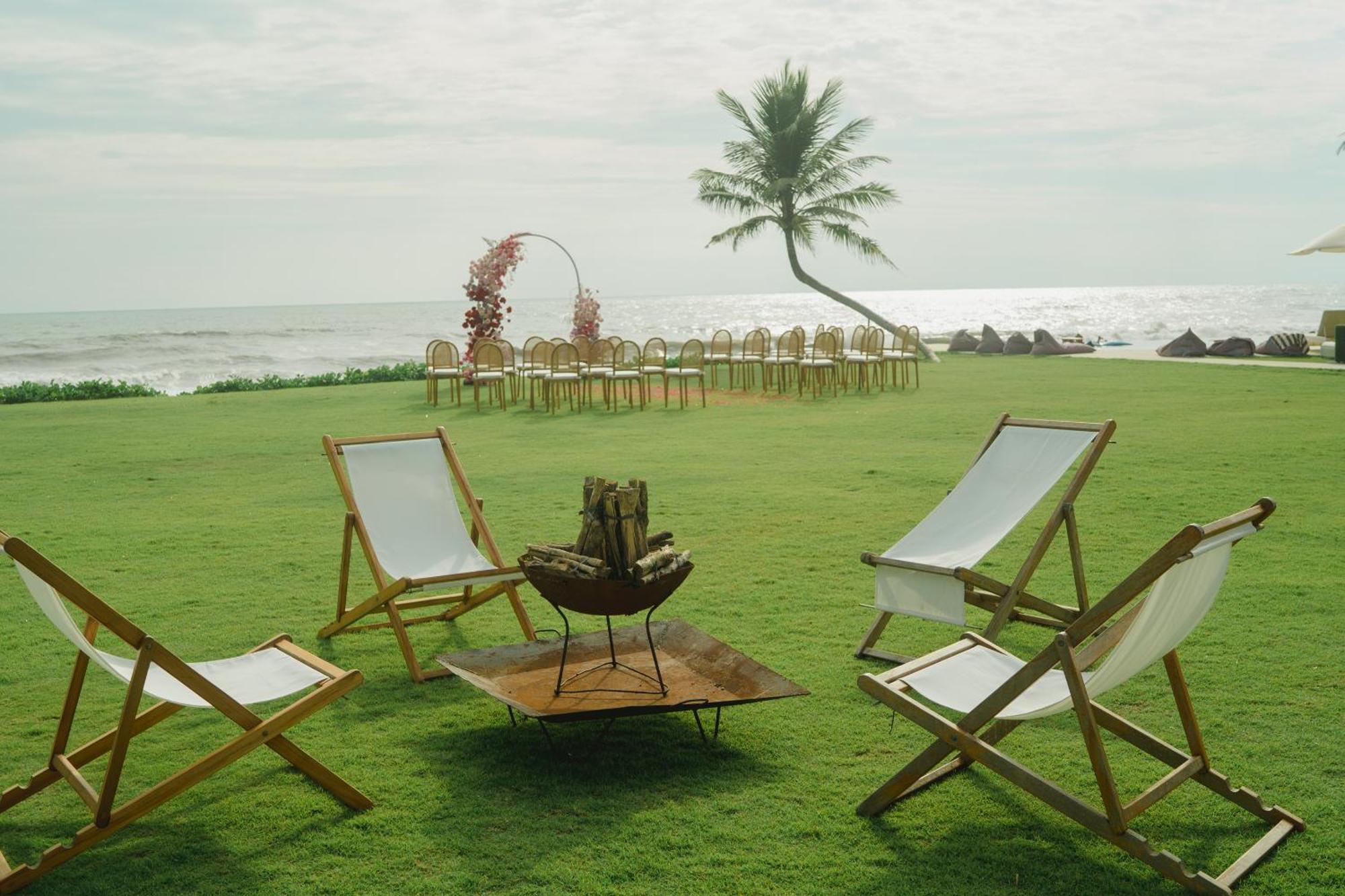 Bali Beach Glamping Tabanan  Luaran gambar