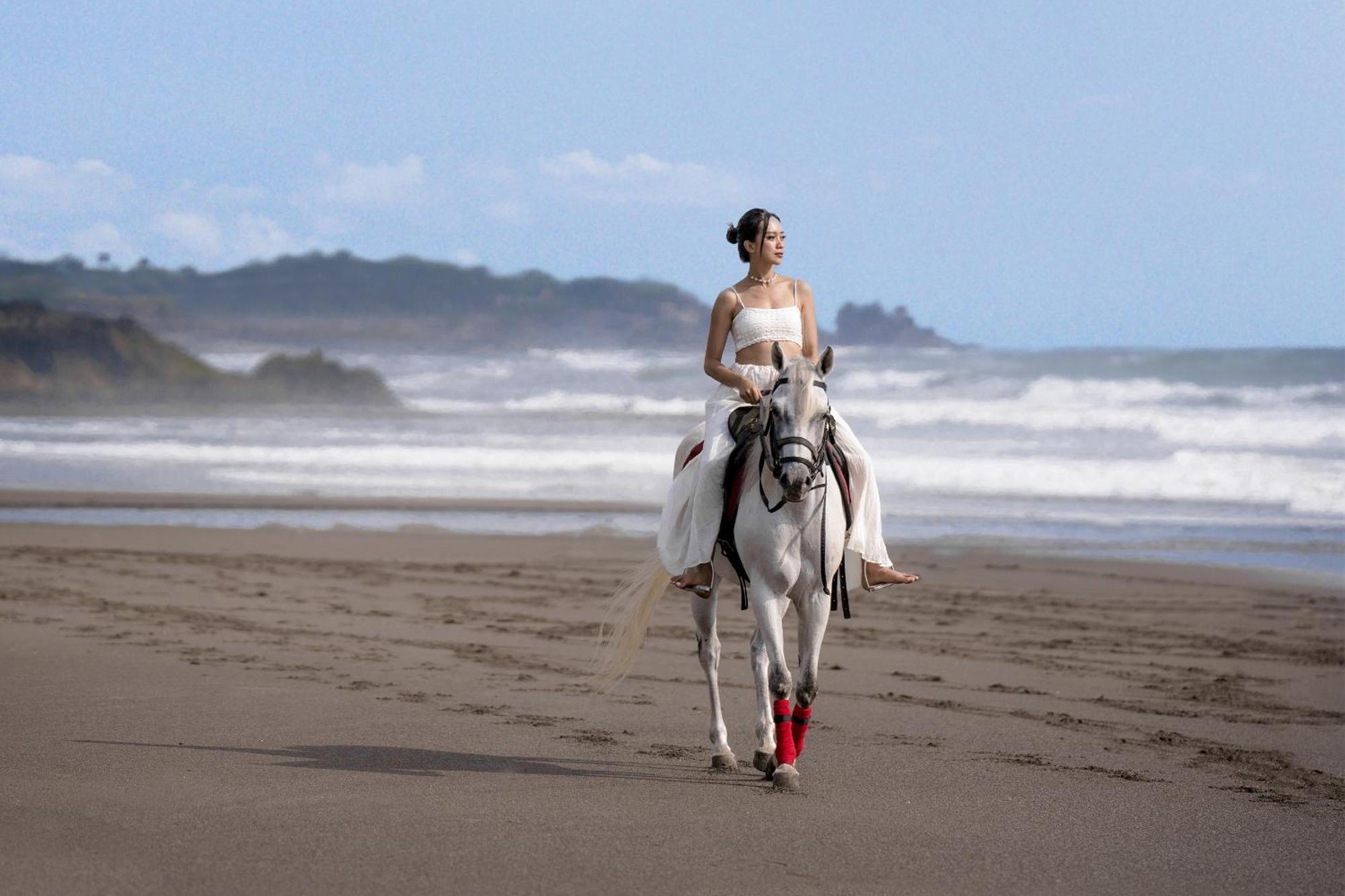 Bali Beach Glamping Tabanan  Luaran gambar